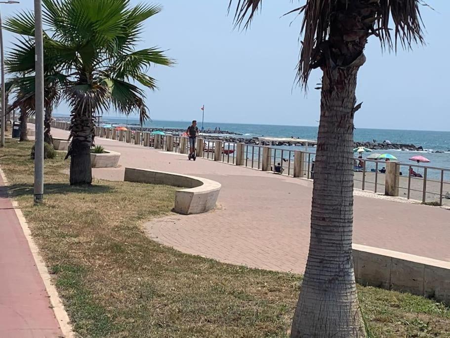 Апартаменти Bilocale A Due Passi Dal Porto E Dal Mare Лідо-ді-Остія Екстер'єр фото